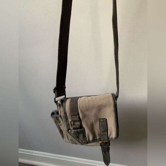 Cargoit Crossbody Travel Bag Cargo Canvas Flap Brown Tan Gray Small Medium - Picture 8 of 13